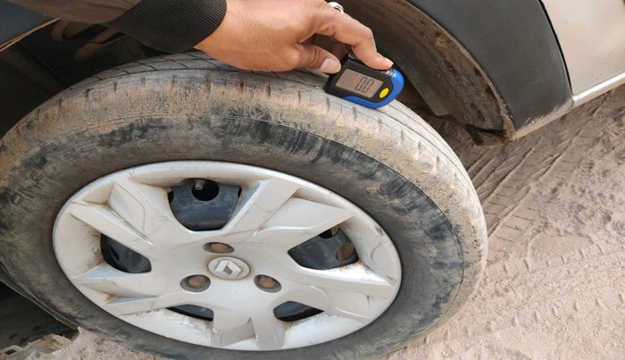 2020 Renault Kwid RXL 1.0 AMT, Petrol, Automatic, 47,438 km, tyre