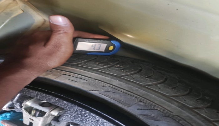 2015 Maruti Celerio ZXI, Petrol, Manual, 63,804 km, tyre