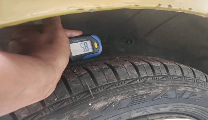 2015 Maruti Celerio ZXI, Petrol, Manual, 63,804 km, tyre