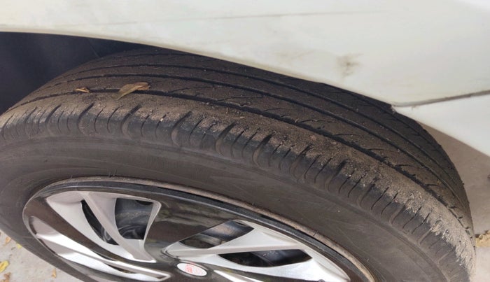 2016 Maruti Ciaz VDI SHVS, Diesel, Manual, 1,75,978 km, tyre