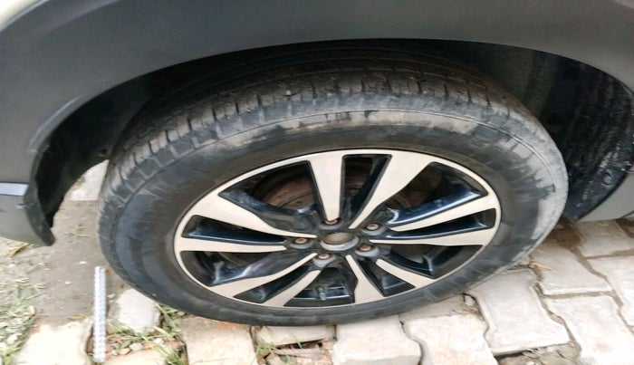 2020 Nissan Kicks XV 1.5, Petrol, Manual, 50,769 km, tyre