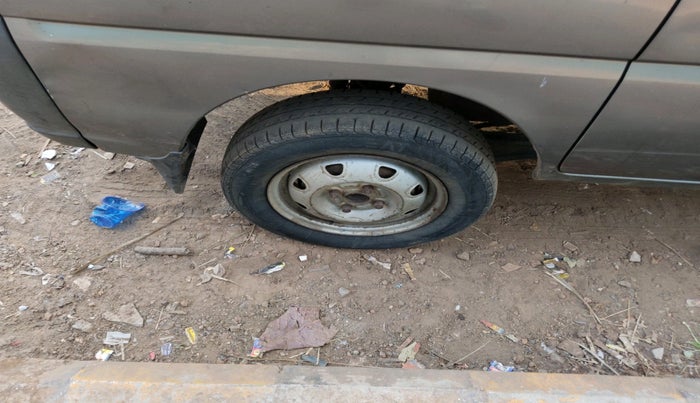 2010 Maruti Eeco 5 STR WITH A/C+HTR, Petrol, Manual, 27,734 km, tyre