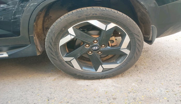 2022 Hyundai ALCAZAR 1.5 SIGNATURE (O) AT 6STR, Diesel, Automatic, 87,751 km, tyre