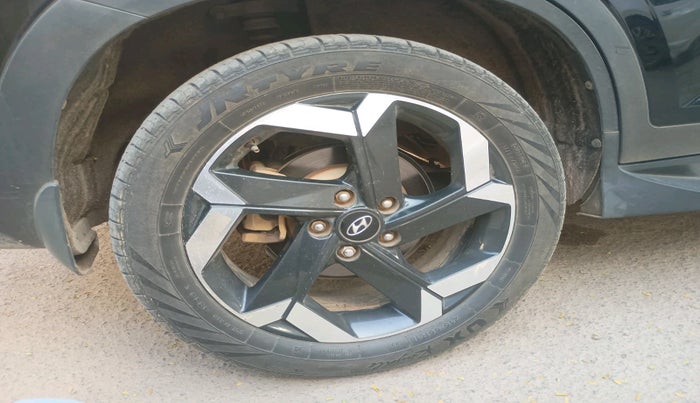 2022 Hyundai ALCAZAR 1.5 SIGNATURE (O) AT 6STR, Diesel, Automatic, 87,751 km, tyre