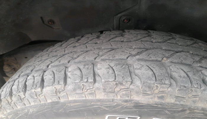 2021 Mahindra Thar LX HARD TOP 4WD MT, Diesel, Manual, 87,854 km, tyre