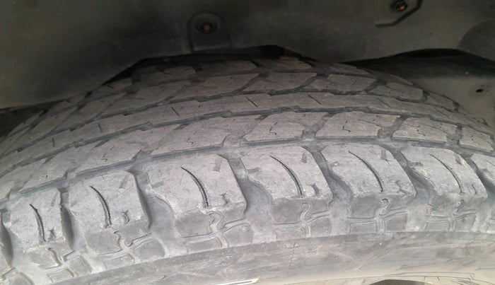 2021 Mahindra Thar LX HARD TOP 4WD MT, Diesel, Manual, 87,854 km, tyre