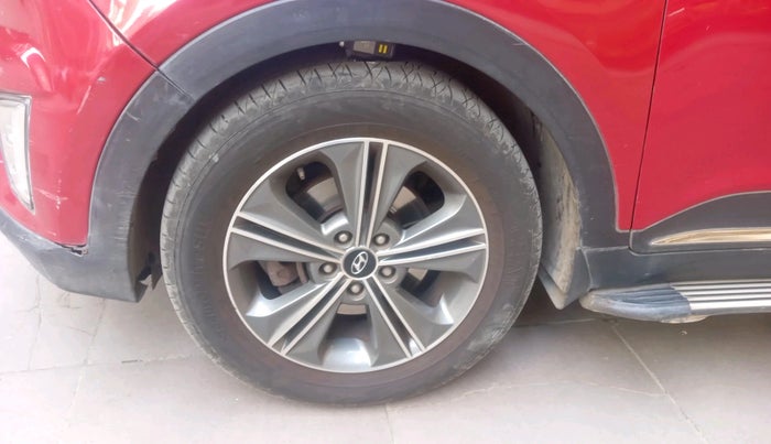 2016 Hyundai Creta SX PLUS AT 1.6 DIESEL, Diesel, Automatic, 1,01,967 km, tyre