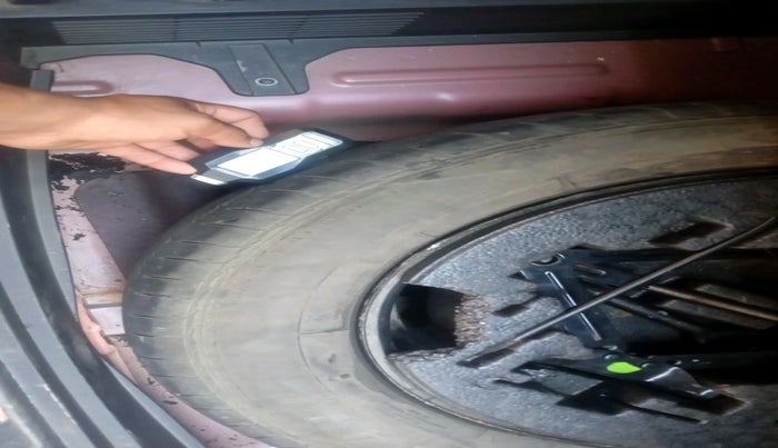 2016 Hyundai Creta SX PLUS AT 1.6 DIESEL, Diesel, Automatic, 1,01,967 km, tyre