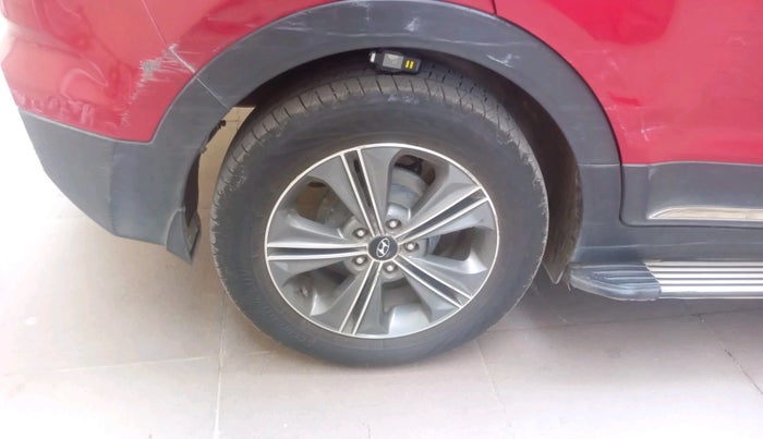 2016 Hyundai Creta SX PLUS AT 1.6 DIESEL, Diesel, Automatic, 1,01,967 km, tyre