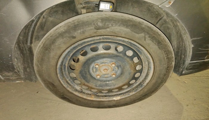 2015 Renault Lodgy 85 PS RXL, Diesel, Manual, 1,93,635 km, tyre