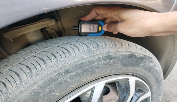 2018 Tata Tiago XT PETROL, Petrol, Manual, 1,23,880 km, tyre