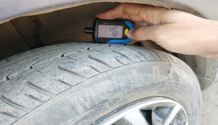 2018 Tata Tiago XT PETROL, Petrol, Manual, 1,23,880 km, tyre