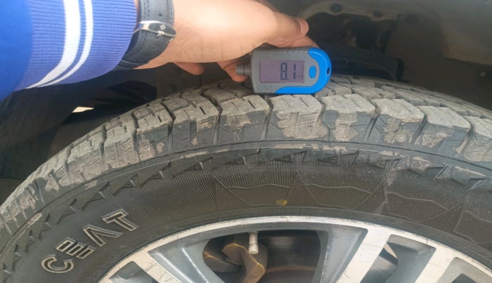 2017 Mahindra Scorpio S4 PLUS 1.99 INTELLI-HYBRID, Diesel, Manual, 1,80,182 km, tyre