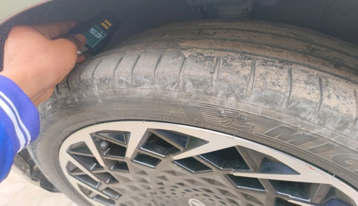 2023 Hyundai IONIQ 5 RWD, Electric, Automatic, 43,384 km, tyre