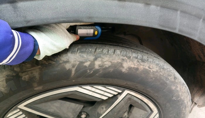 2024 Tata NEXON Creative Plus 1.2 iCNG, Petrol, Manual, 11,219 km, tyre