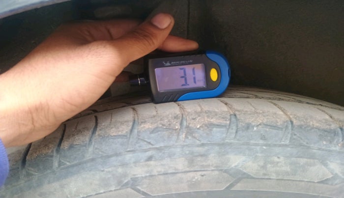 2020 Skoda Rapid AMBITION AT TSI, Petrol, Automatic, 1,24,961 km, tyre