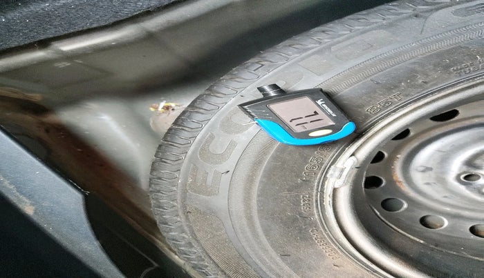 2022 Tata ALTROZ XZ PLUS PETROL DARK EDITION, Petrol, Manual, 14,476 km, tyre