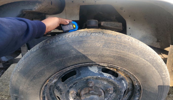 2012 Mahindra Bolero ZLX BS-III, Diesel, Manual, 1,32,910 km, tyre