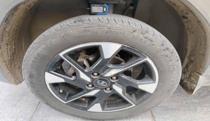 2024 Tata PUNCH ACCOMPLISHED DAZZLE SUNROOF CNG MT, Petrol, Manual, 73,605 km, tyre