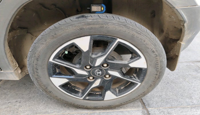 2024 Tata PUNCH ACCOMPLISHED DAZZLE SUNROOF CNG MT, Petrol, Manual, 73,605 km, tyre