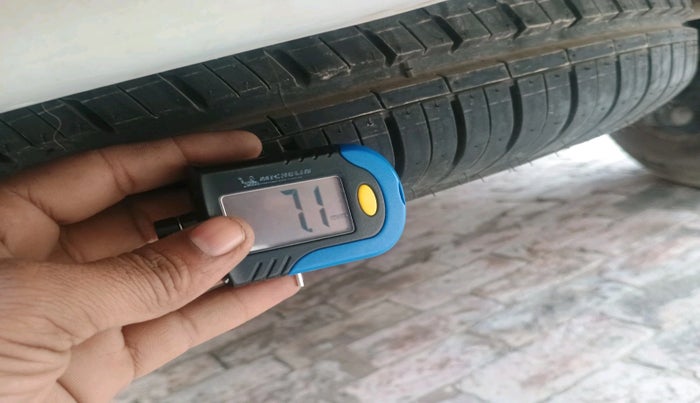 2017 Mahindra Scorpio S6 PLUS 1.99 INTELLI-HYBRID, Diesel, Manual, 20,278 km, tyre