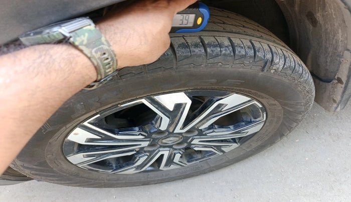 2021 Renault Kiger RXZ TURBO MT, Petrol, Manual, 39,914 km, tyre