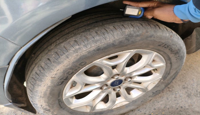 2015 Ford Ecosport TITANIUM 1.5L DIESEL, Diesel, Manual, 1,05,862 km, tyre