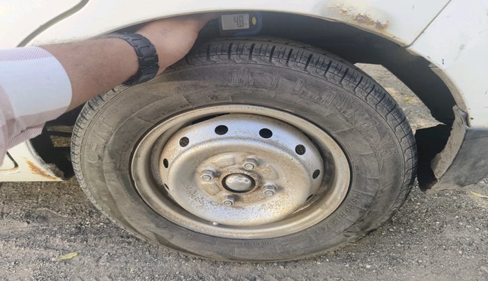 2013 Maruti Alto 800 LXI, Petrol, Manual, 1,87,190 km, tyre