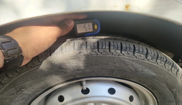 2013 Maruti Alto 800 LXI, Petrol, Manual, 1,87,190 km, tyre