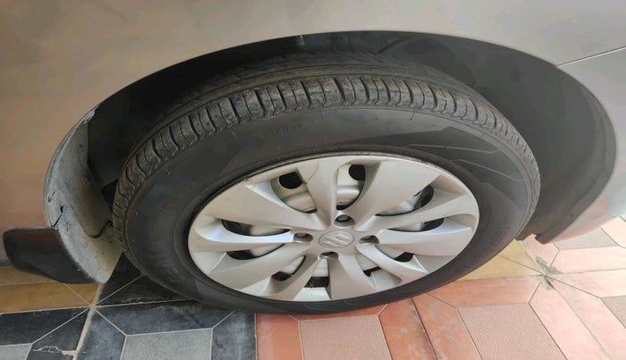 2017 Maruti Baleno SIGMA PETROL 1.2, Petrol, Manual, 76,733 km, tyre