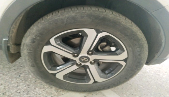 2021 Tata NEXON XZA PLUS DIESEL, Diesel, Automatic, 64,884 km, tyre