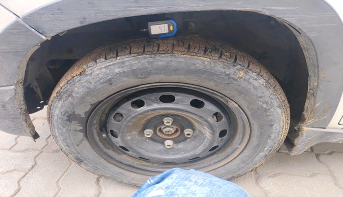 2016 Mahindra Kuv100 K6 PLUS D 6 STR, Diesel, Manual, 17,581 km, tyre