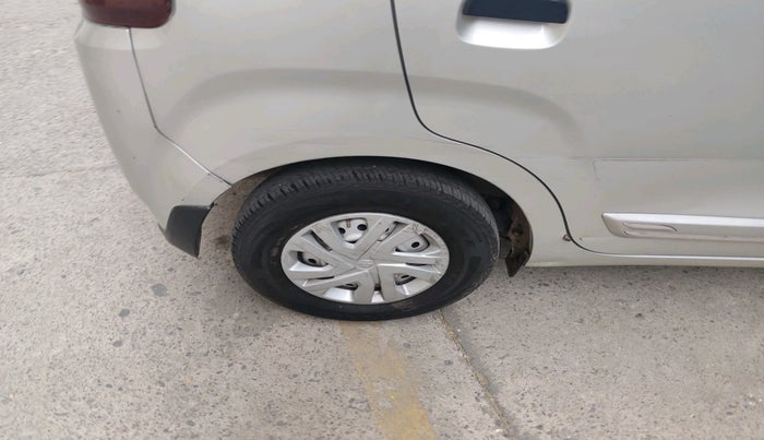 2022 Maruti New Wagon-R LXI CNG 1.0, Petrol, Manual, 57,276 km, tyre