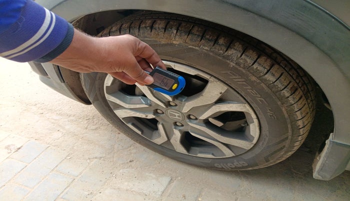 2017 Honda WR-V 1.5L I-DTEC VX MT, Diesel, Manual, 1,98,233 km, tyre