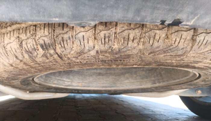 2015 Mahindra XUV500 W10, Diesel, Manual, 1,16,612 km, tyre