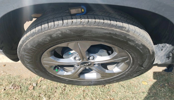 2021 KIA SELTOS HTK PLUS 1.5 IMT, Petrol, Manual, 22,390 km, tyre