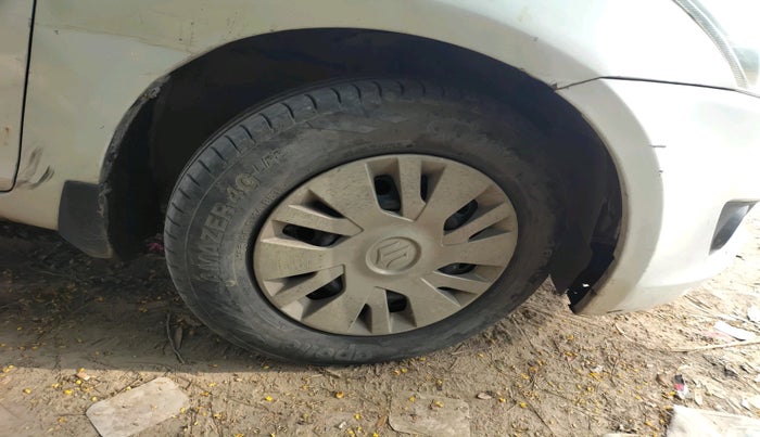 2012 Maruti Swift VXI, Petrol, Manual, 95,518 km, tyre