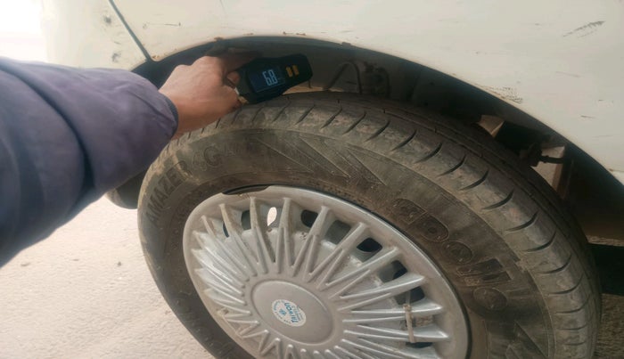 2015 Hyundai Eon D-LITE+, Petrol, Manual, 99,729 km, tyre