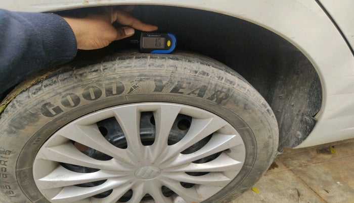 2017 Maruti Ciaz DELTA 1.4 MT PETROL, Petrol, Manual, 67,062 km, tyre