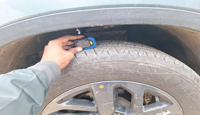 2021 Tata Safari XZ PLUS, Diesel, Manual, 1,02,681 km, tyre