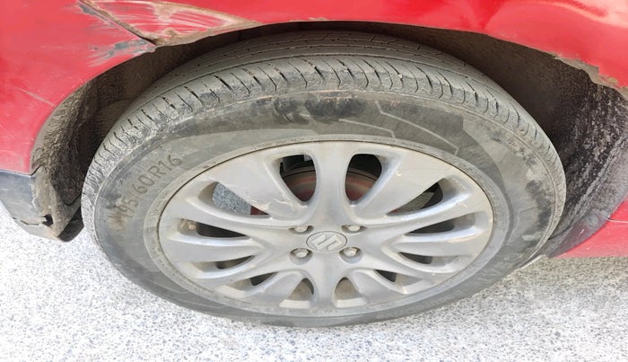 2016 Maruti Baleno ALPHA PETROL 1.2, Petrol, Manual, 88,121 km, tyre