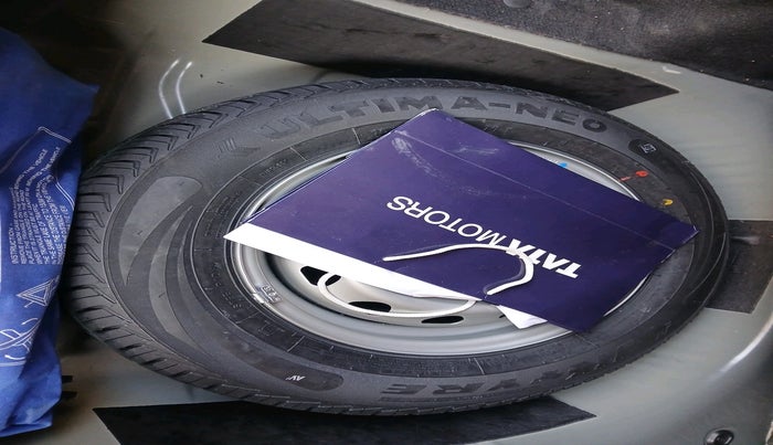 2024 Tata TIGOR XZA PLUS PETROL, Petrol, Automatic, 8,792 km, tyre