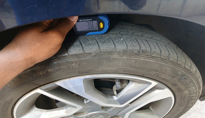 2024 Tata TIGOR XZA PLUS PETROL, Petrol, Automatic, 8,792 km, tyre