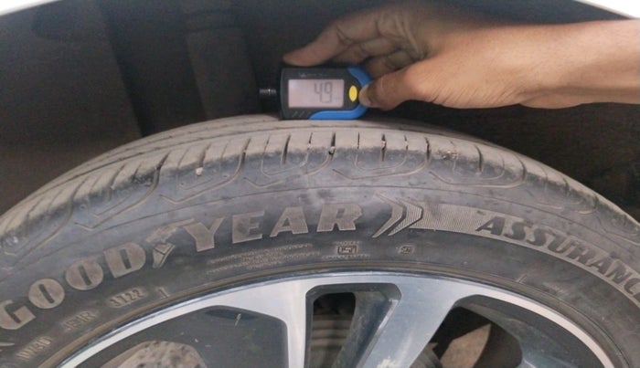 2022 Tata ALTROZ XZA, Petrol, Automatic, 25,992 km, tyre