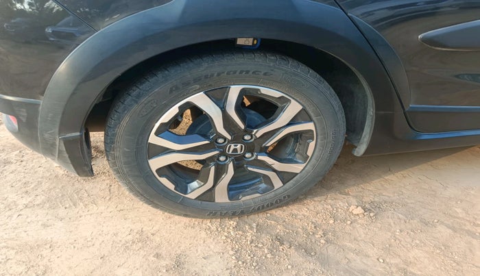 2022 Honda WR-V 1.2L I-VTEC VX MT, Petrol, Manual, 42,144 km, tyre