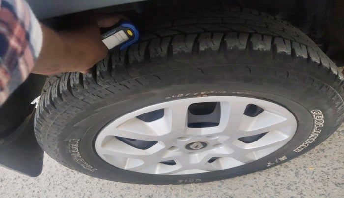 2017 Renault Duster RXL PETROL, Petrol, Manual, 61,540 km, tyre