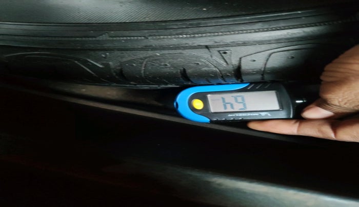 2018 Jeep Compass LONGITUDE 2.0 DIESEL, Diesel, Manual, 1,46,111 km, tyre