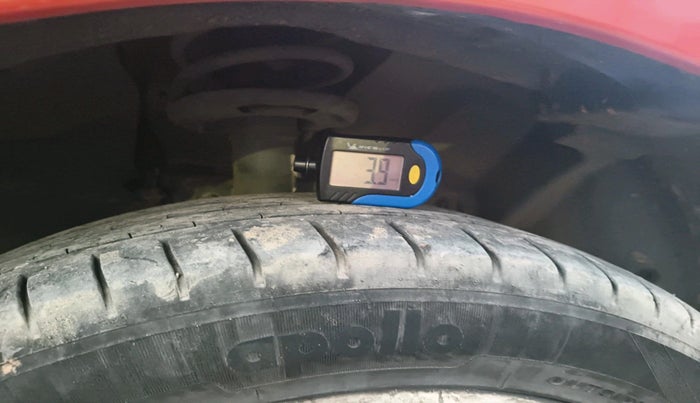 2017 Ford Ecosport TITANIUM 1.5L DIESEL, Diesel, Manual, 1,20,384 km, tyre