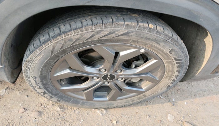 2023 KIA SELTOS  HTX 1.5 PETROL MT, Petrol, Manual, 26,528 km, tyre