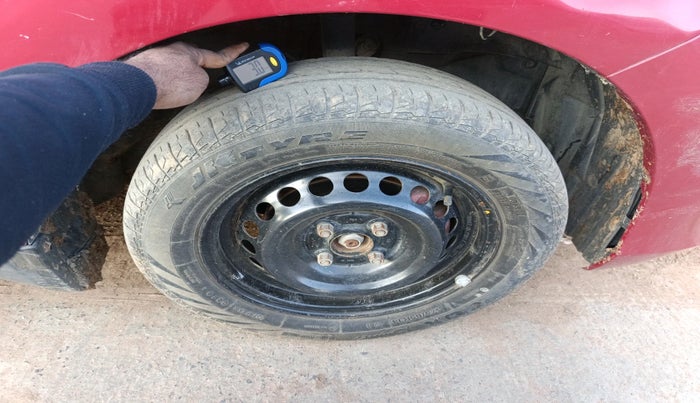 2018 Honda Amaze 1.2L I-VTEC S, Petrol, Manual, 1,04,977 km, tyre